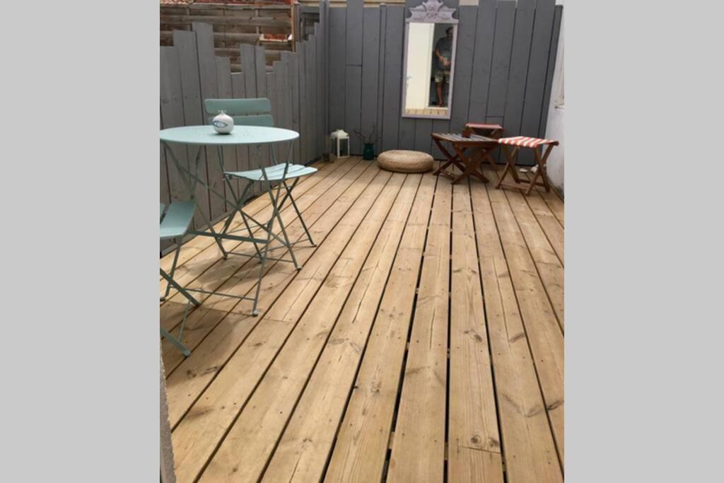 Appartement De Caractere Avec Terrasse. لا روشيل المظهر الخارجي الصورة