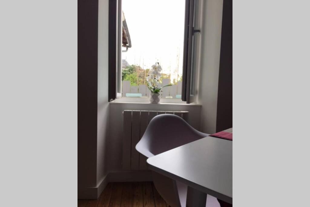 Appartement De Caractere Avec Terrasse. لا روشيل المظهر الخارجي الصورة